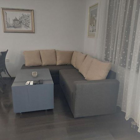 Apartment Rupena Klimno Luaran gambar