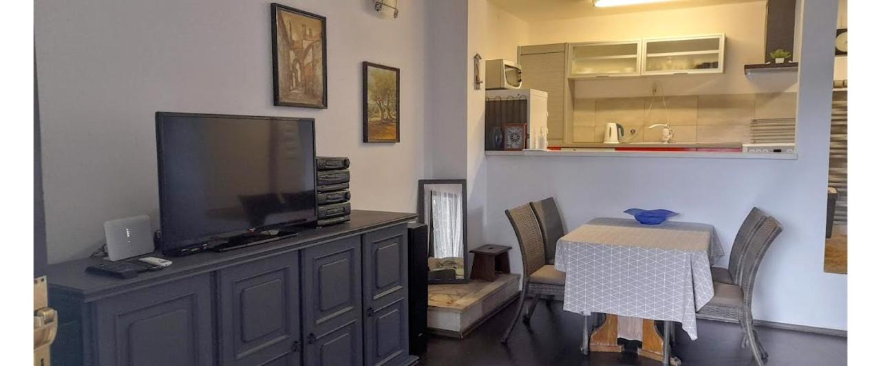 Apartment Rupena Klimno Luaran gambar