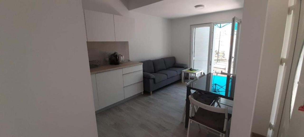 Apartment Rupena Klimno Luaran gambar