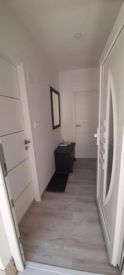 Apartment Rupena Klimno Luaran gambar