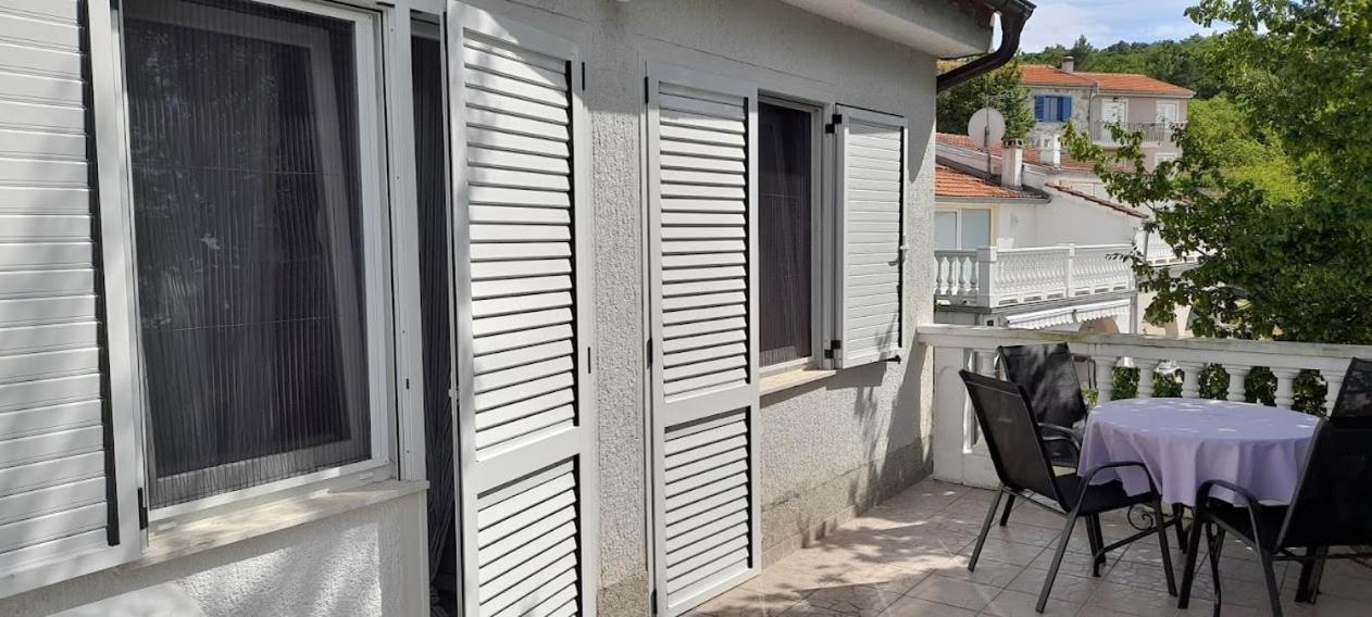 Apartment Rupena Klimno Luaran gambar