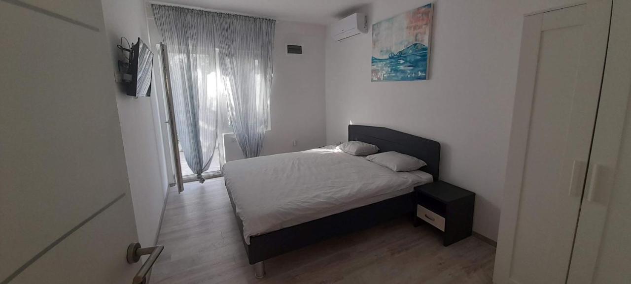 Apartment Rupena Klimno Luaran gambar