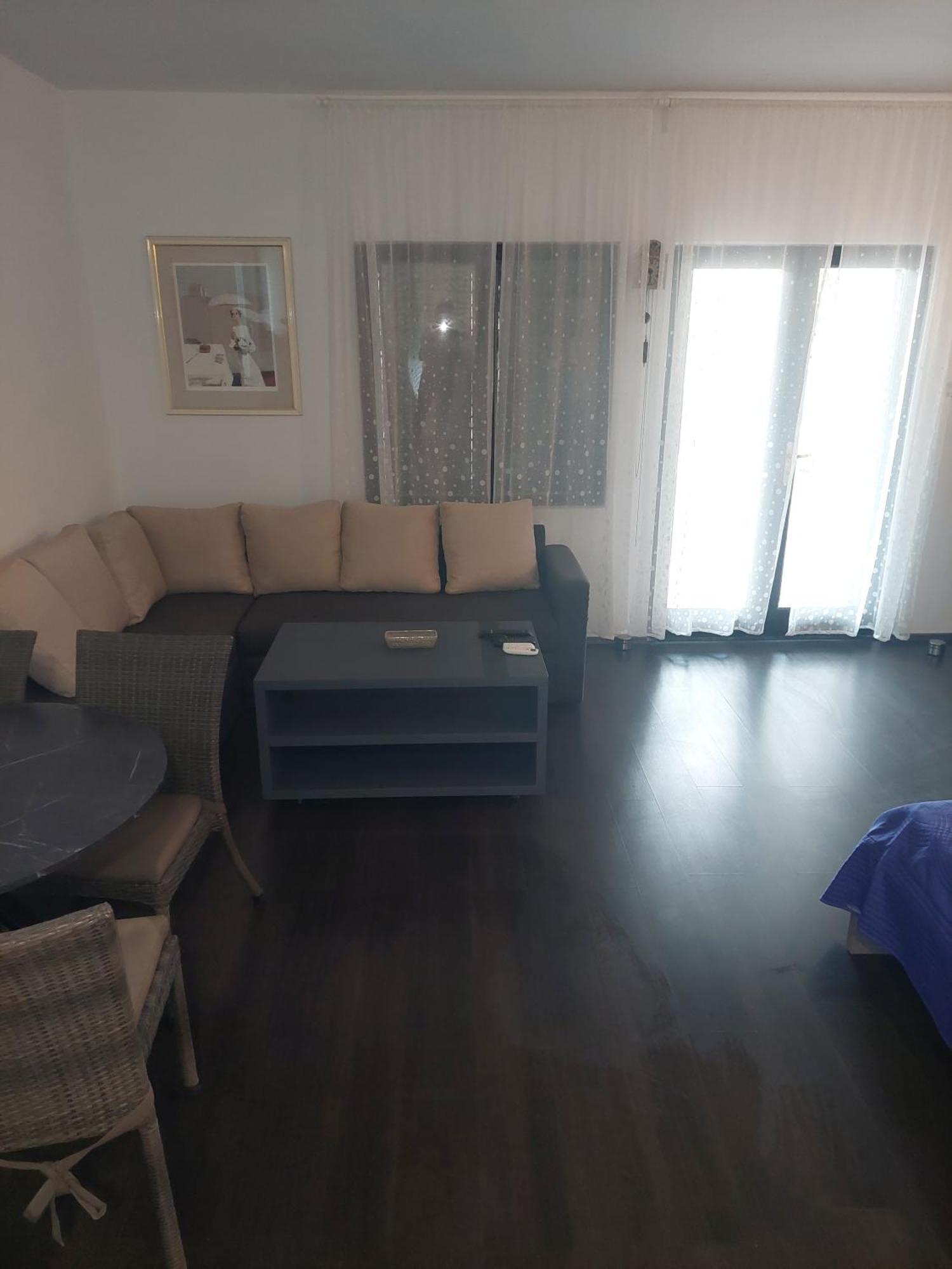 Apartment Rupena Klimno Luaran gambar